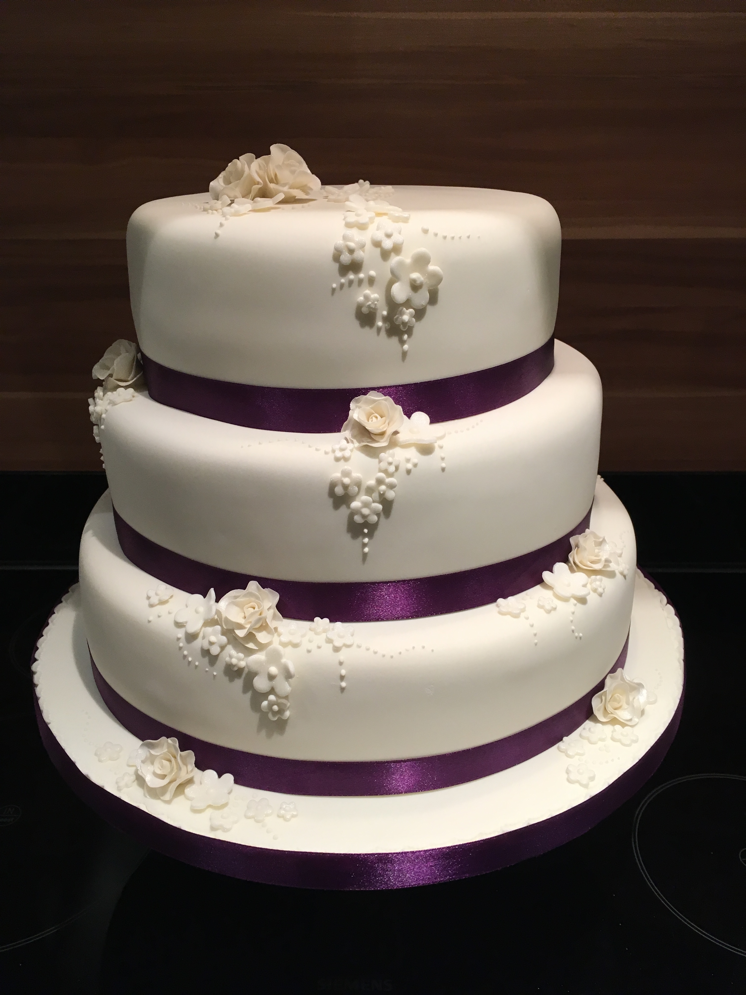 3 tier ivory wedding cake